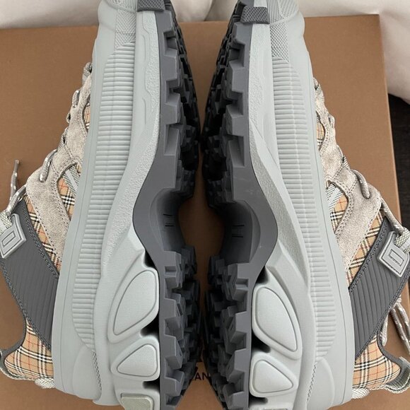 Burberry Men's Arthur Check Gray Canvas/Suede Sneakers  (EU 40, 42) - Picture 11 of 15